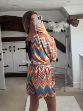 Load image into Gallery viewer, Zig Zag Bow Short Set