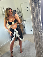 Load image into Gallery viewer, Frilly Ruffle Black/Cream Combo Sarong