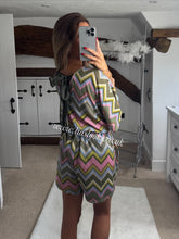 Load image into Gallery viewer, Zig Zag Bow Short Set