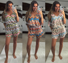 Load image into Gallery viewer, Zig Zag Bow Short Set