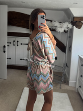 Load image into Gallery viewer, Zig Zag Bow Short Set