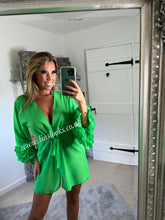 Load image into Gallery viewer, Frilly Sleeved Green Kaftan