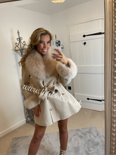 Load image into Gallery viewer, Sandy Beige Wool & Cashmere Coat