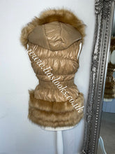 Load image into Gallery viewer, Caramel Romani Coat (Faux Fur)