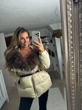 Load image into Gallery viewer, Fur Collar Puffer Coat
