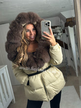 Load image into Gallery viewer, Fur Collar Puffer Coat
