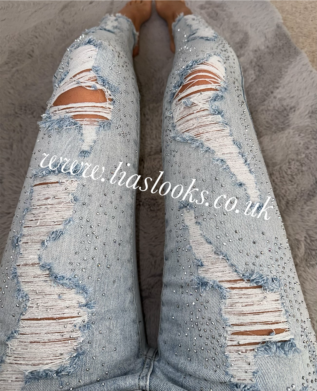 Light blue ripped top jeans for girls
