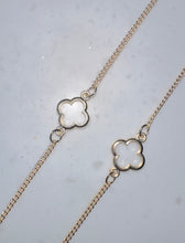 Load image into Gallery viewer, Clover Sunglasses Chain

