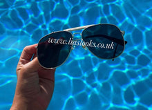 Load image into Gallery viewer, Celeb Oversized Sunglasses

