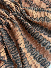 Load image into Gallery viewer, Zig Zag 3 Piece Set (Brown)
