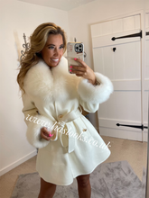 Load image into Gallery viewer, Ivory Wool &amp; Cashmere Coat
