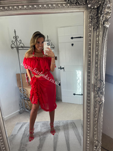Load image into Gallery viewer, Frilly Ruffle Red Sarong
